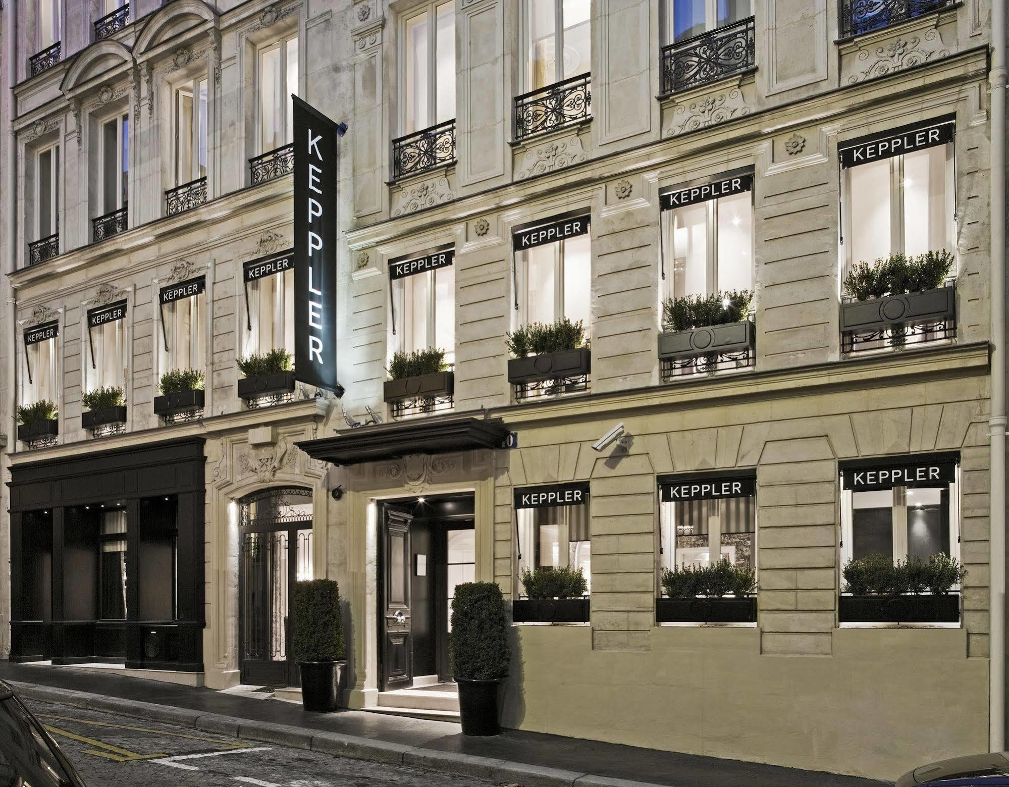 Hotel Keppler Paris Bagian luar foto